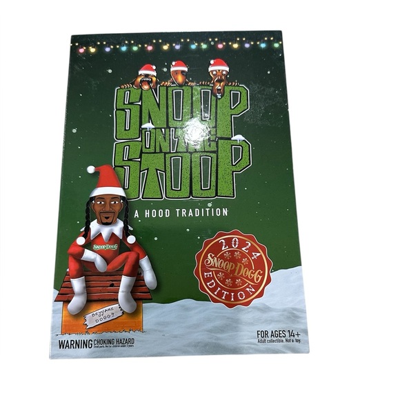 SNOOP DOGG Snoop on The Stoop 12” Christmas‎ Red Plush Figurine NIB - Picture 1 of 4